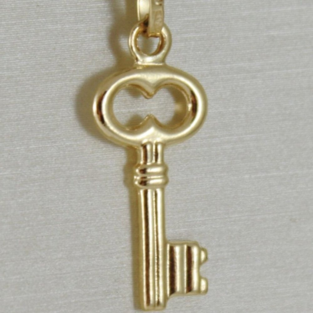 18K YELLOW GOLD FLAT KEY SMOOTH PENDANT CHARM